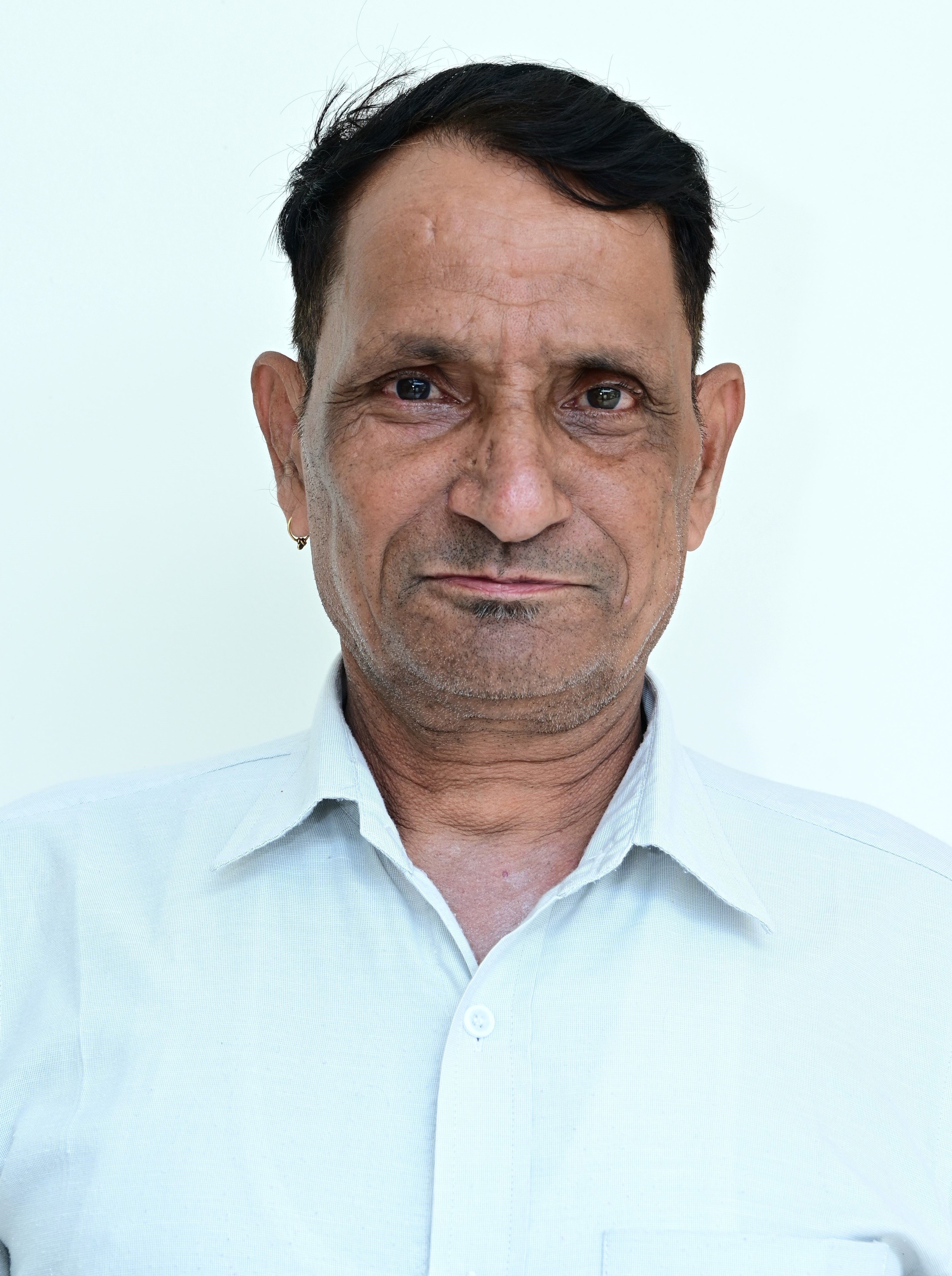 Mr. Anand Ballabh Gunwant